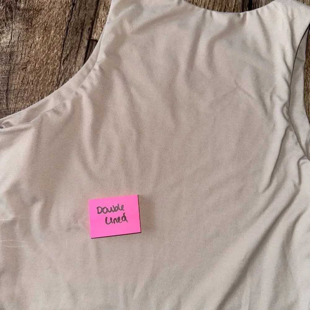 E FAN Medium Women's Taupe Tank Top Buttery Soft High Neck Cropped - Picture 12 of 12